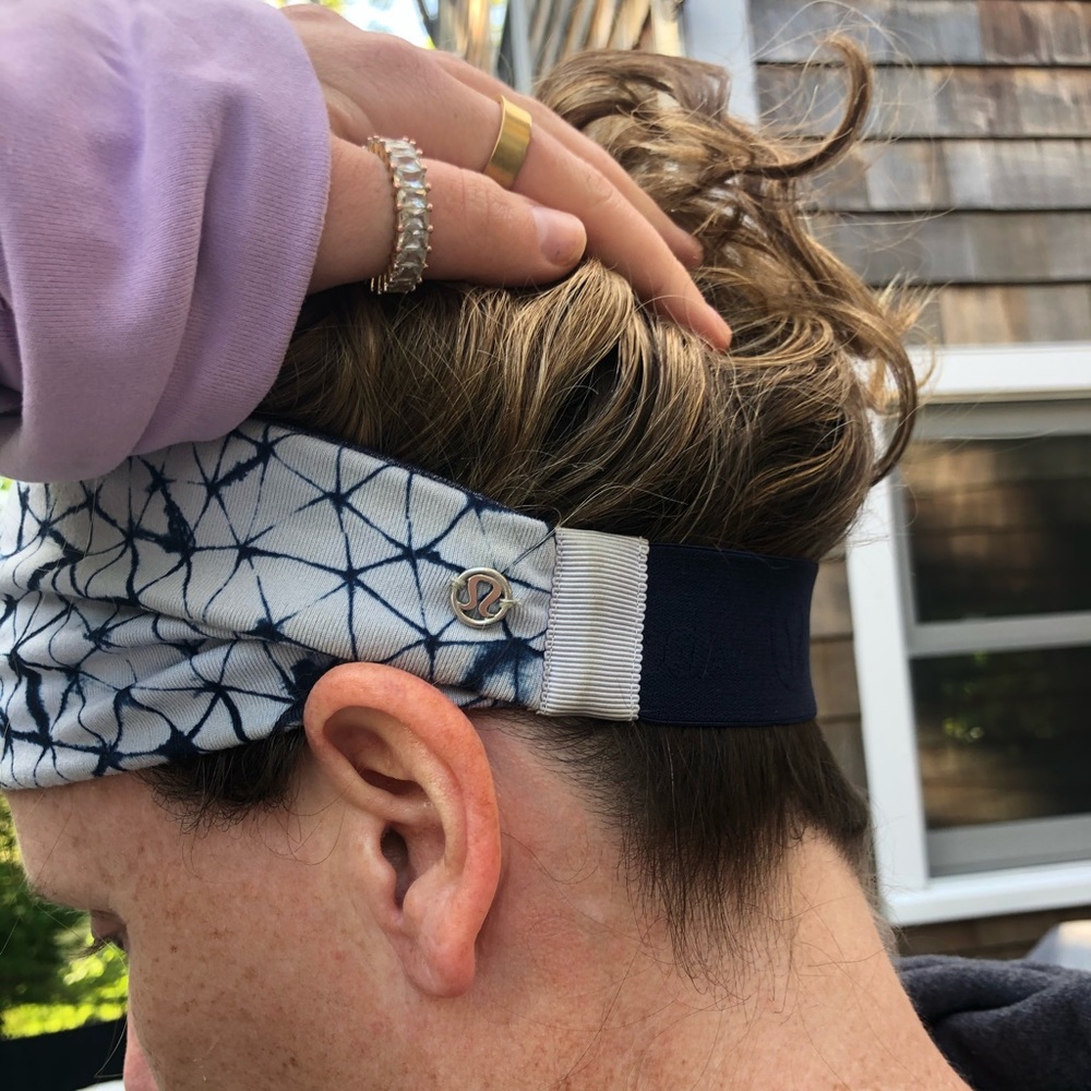 Reversible Lululemon bandanna
